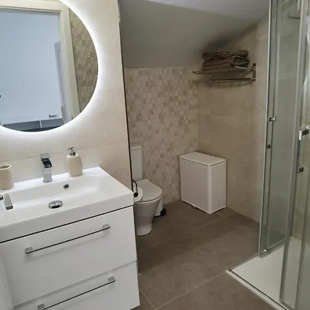 Deluxe Castle Harbour Apartament *