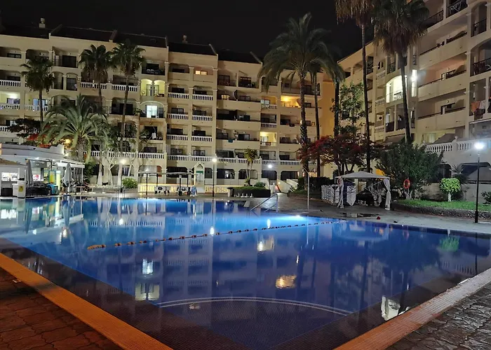 Deluxe Castle Harbour